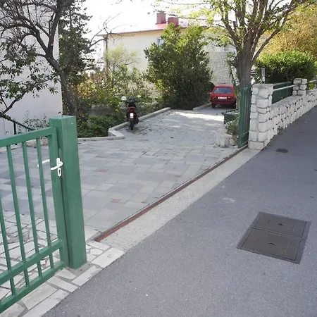 דירה Sandra 4 With Terrace Near The Sea And