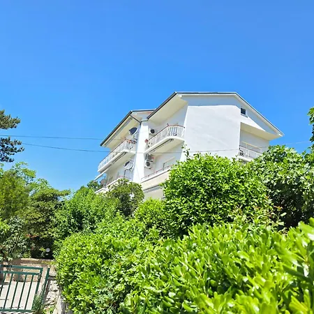 Sandra 4 With Terrace Near The Sea And Apartamento Crikvenica