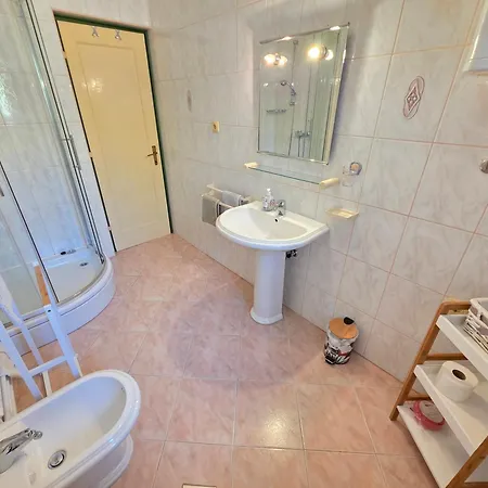 Sandra 4 With Terrace Near The Sea And Apartamento Crikvenica